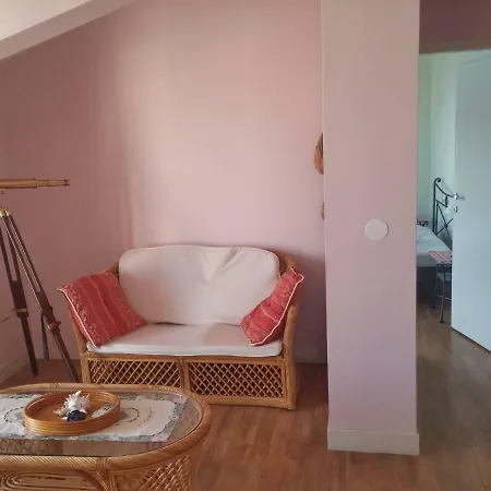Ceco Apartman Stobreč