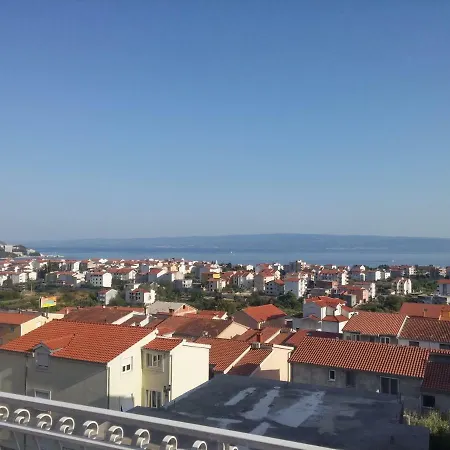 Ceco Apartman Stobreč