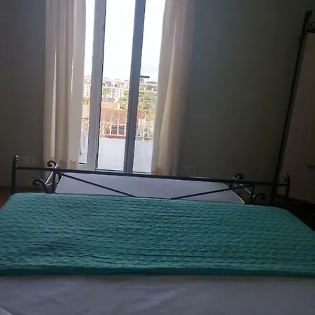 Ceco Apartman Stobreč